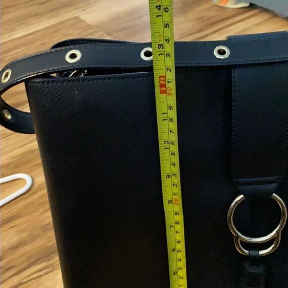 Large Black Tote Bag with Tassel NWOT - Picture 8 of 9